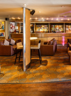 The relaxing lounge and bar area at mercure hull grange park hotel